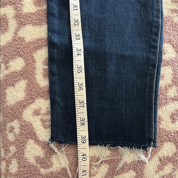 Banana Republic Mid-Rise Skinny Jeans - Picture 6 of 9